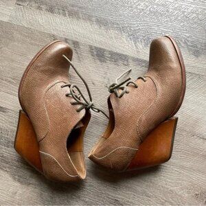 Kork Ease Chianne Victorian High Wedge Leather Oxford Ankle Bootie Womens 9